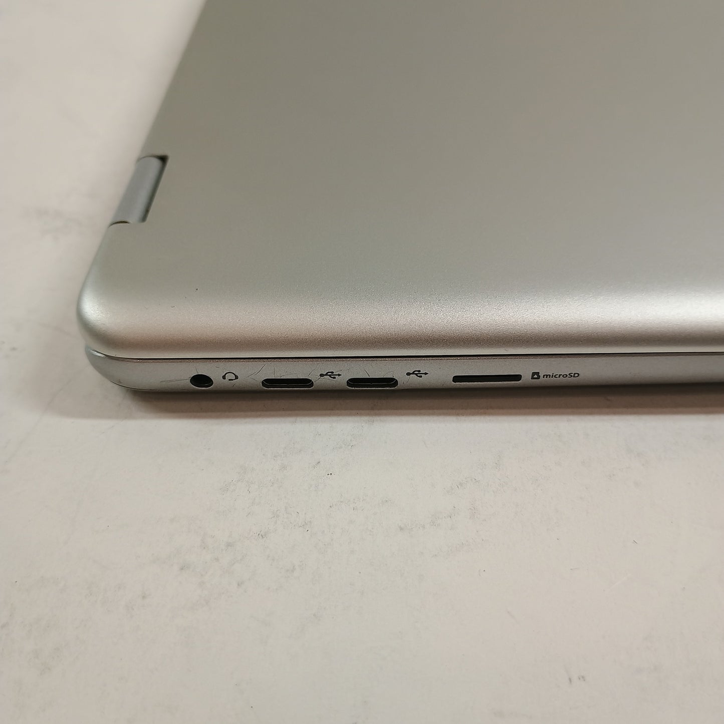 Samsung Galaxy Chromebook Plus 12.2" Celeron 3965Y 1.5GHz 4GB RAM 64GB SSD