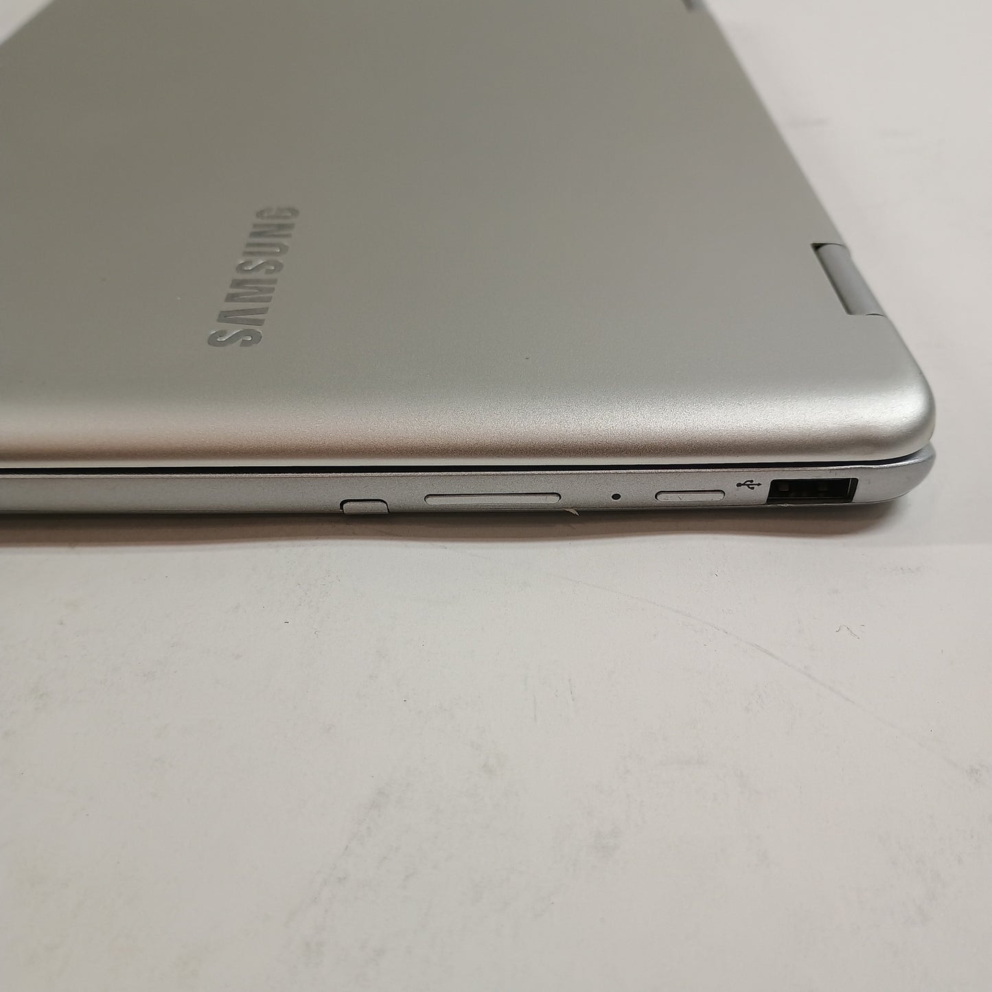 Samsung Galaxy Chromebook Plus 12.2" Celeron 3965Y 1.5GHz 4GB RAM 64GB SSD